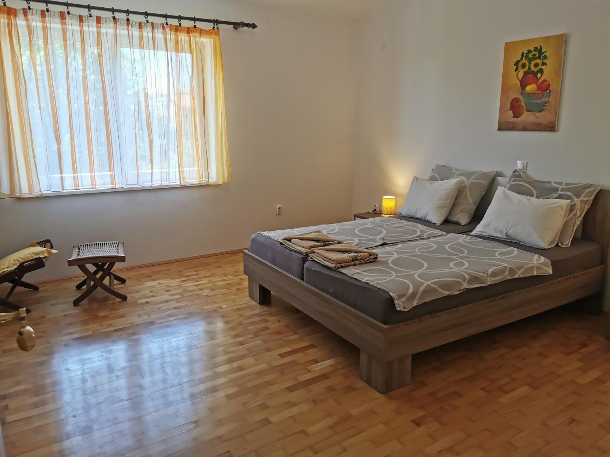 Kira - Spacious With Sea View *