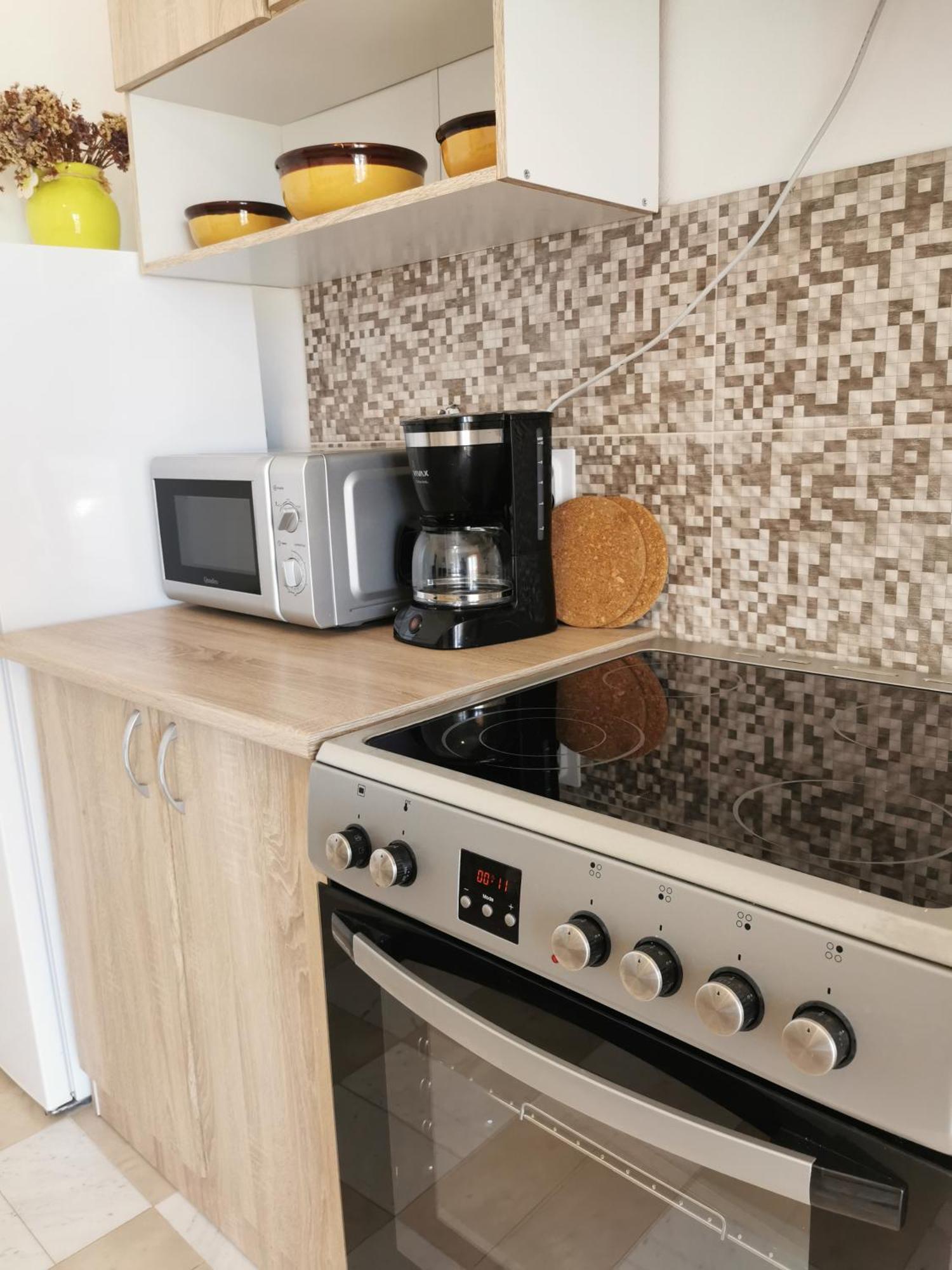 Kira - Spacious With Sea View Apartment Liznjan