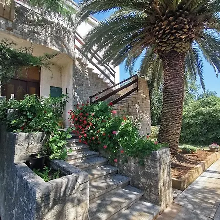 Apartment Kira - Spacious Apartment With Sea View Ližnjan Exterior foto